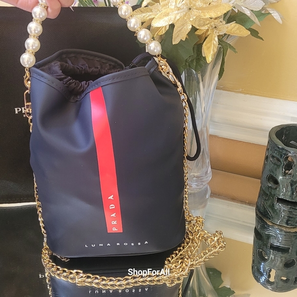 Prada - Picture 13 of 16